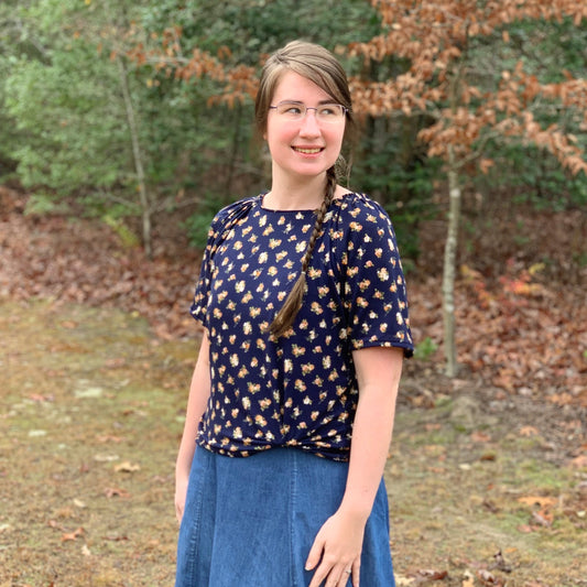 Navy & Peach Floral Neatly Gathers Shirt