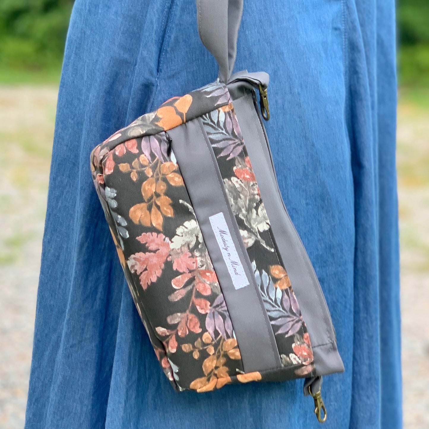 Autumn Leaves Casual Bag + Wristlet Set