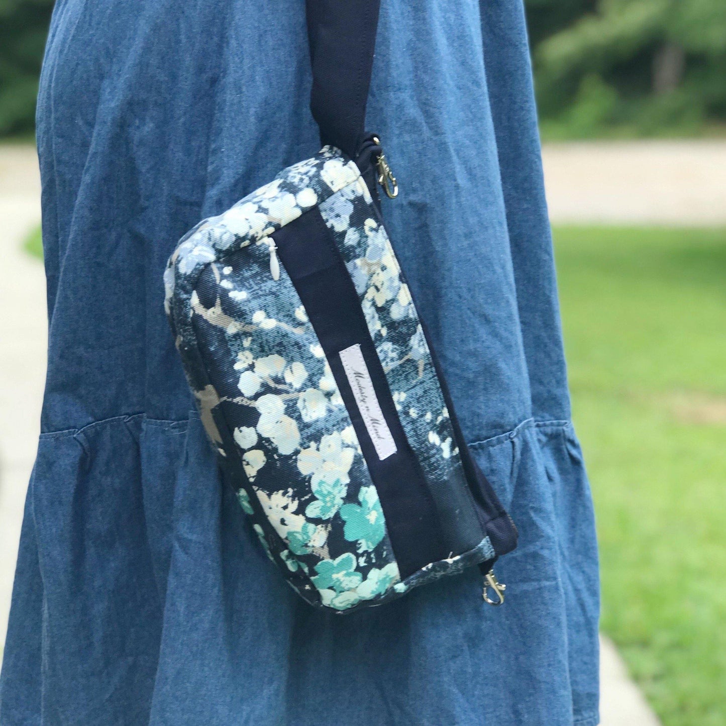 Blue Floral Casual Wristlet-Modesty n Mind-Ready to Ship,Wristlets