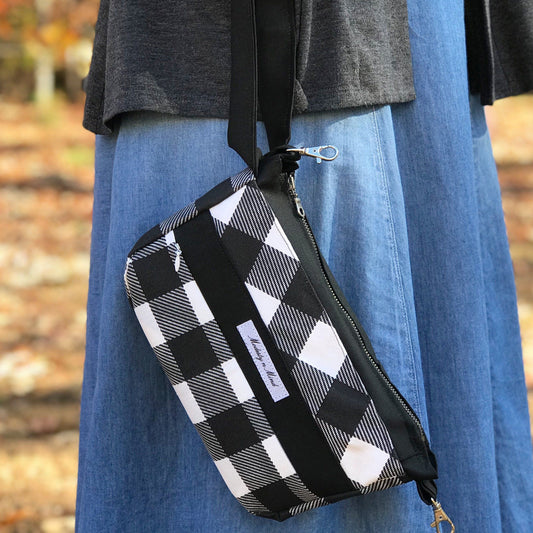 Buffalo Plaid Casual Wristlet