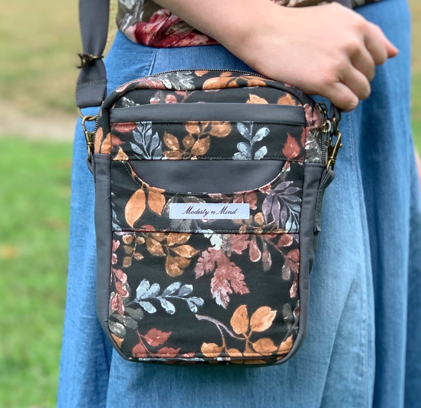 Autumn Leaves Simple Crossbody