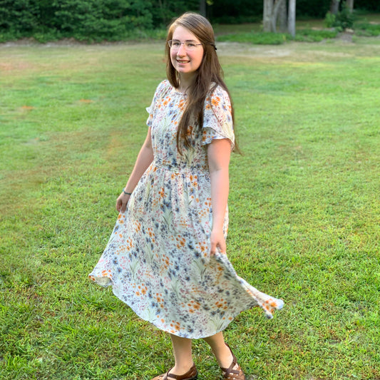 Floral-full Smocked Dress