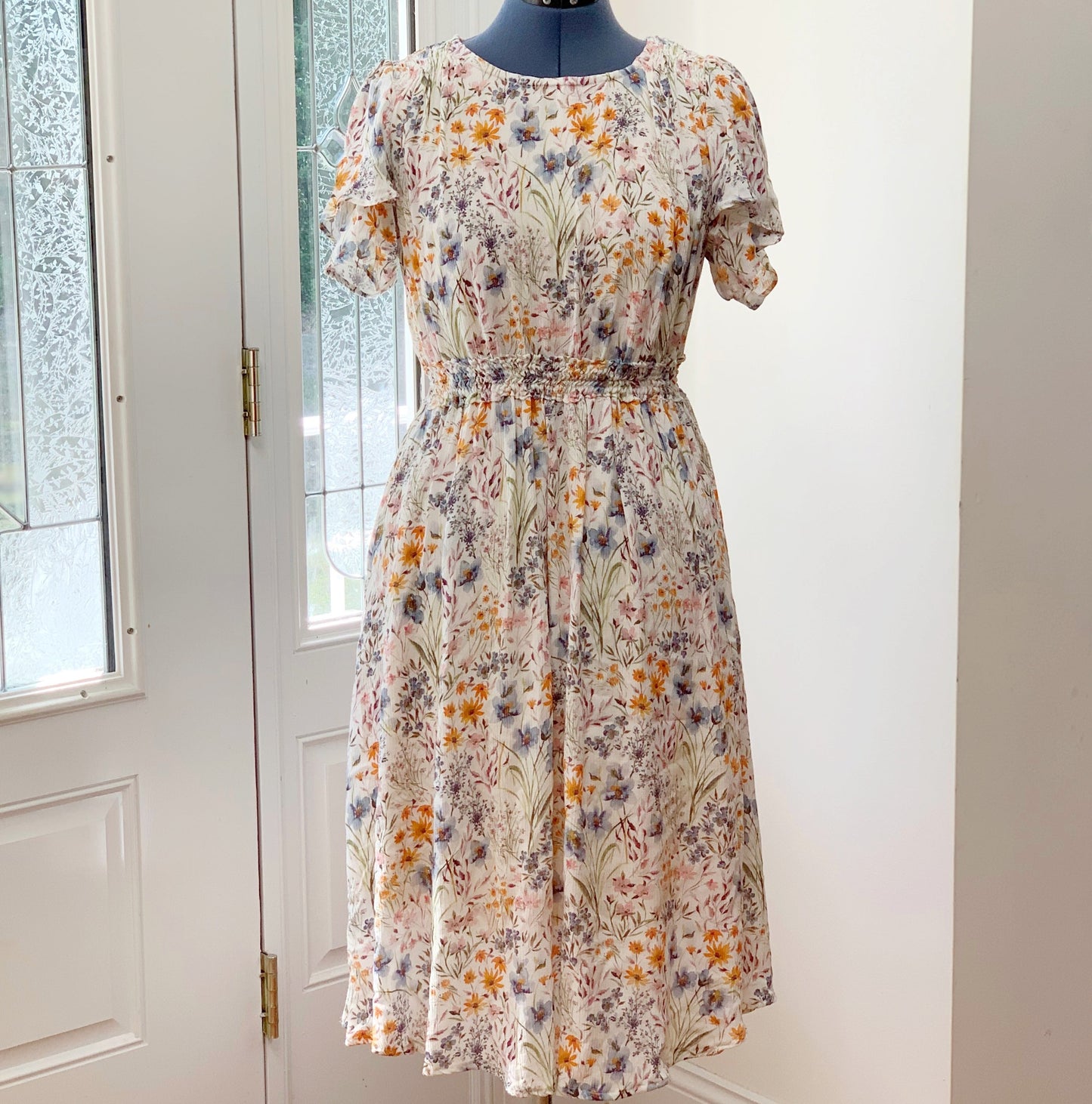 Floral-full Smocked Dress