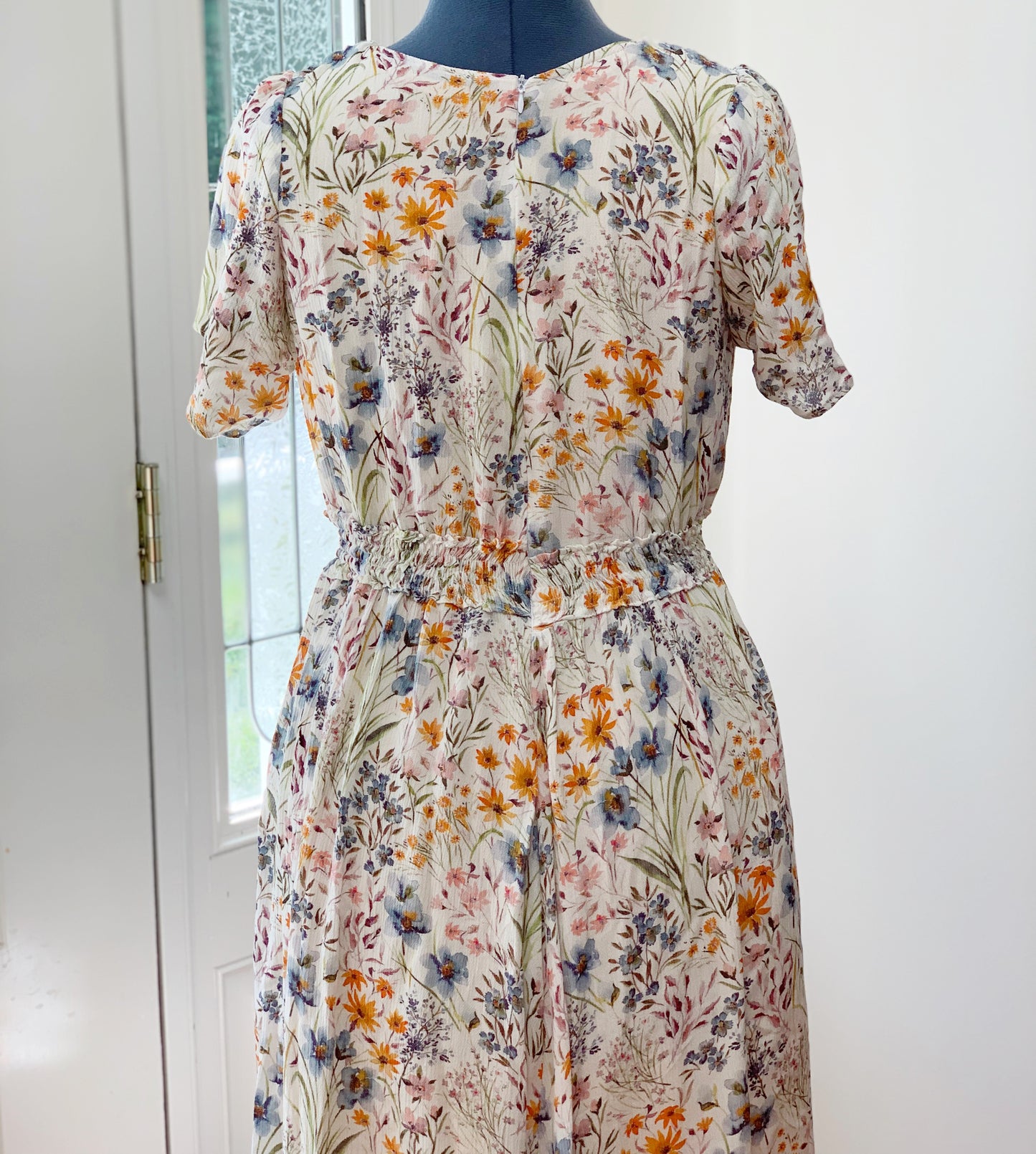 Floral-full Smocked Dress