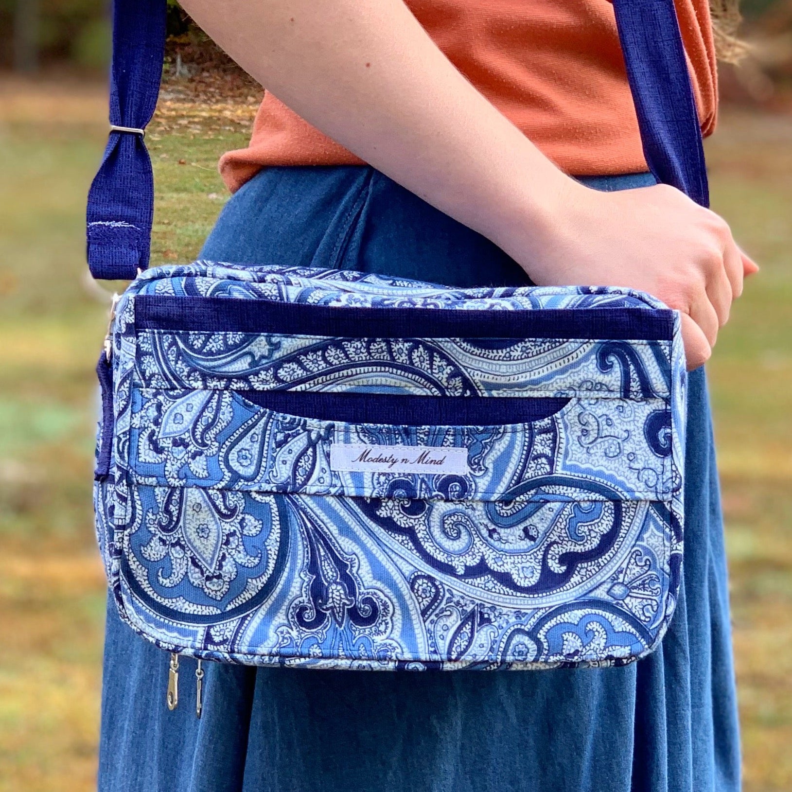 Image of Multi-colored Blue Paisley Bible Bag, Front